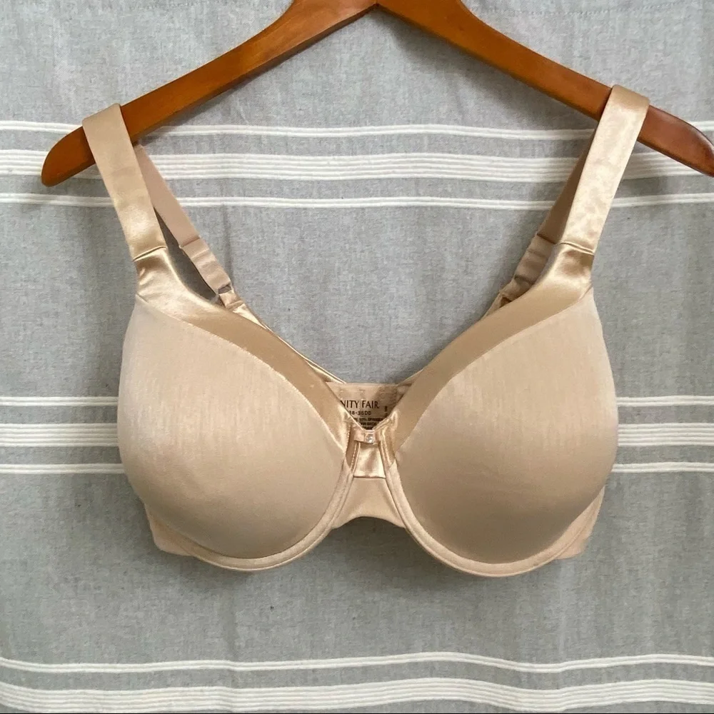 NWOT VANITY FAIR / Nude Padded Underwire Bra Size 36DD